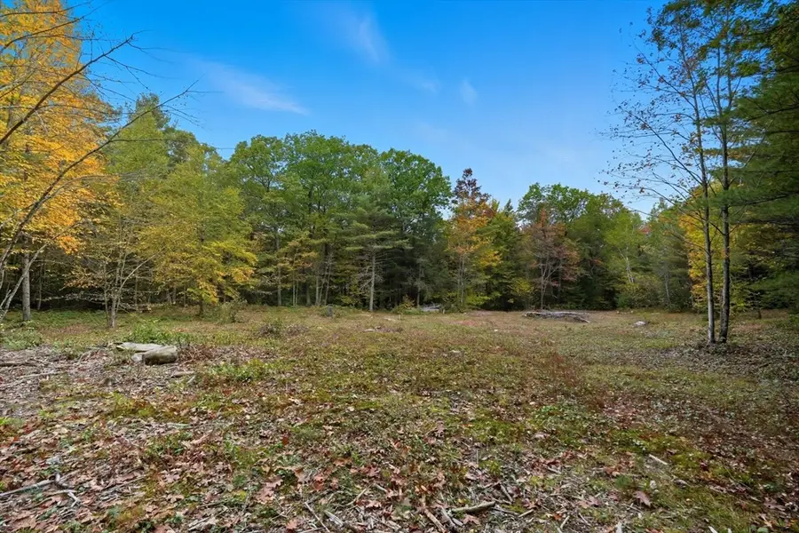 115 Crooked Ledge Rd, Southampton, MA 01073 - Image #2