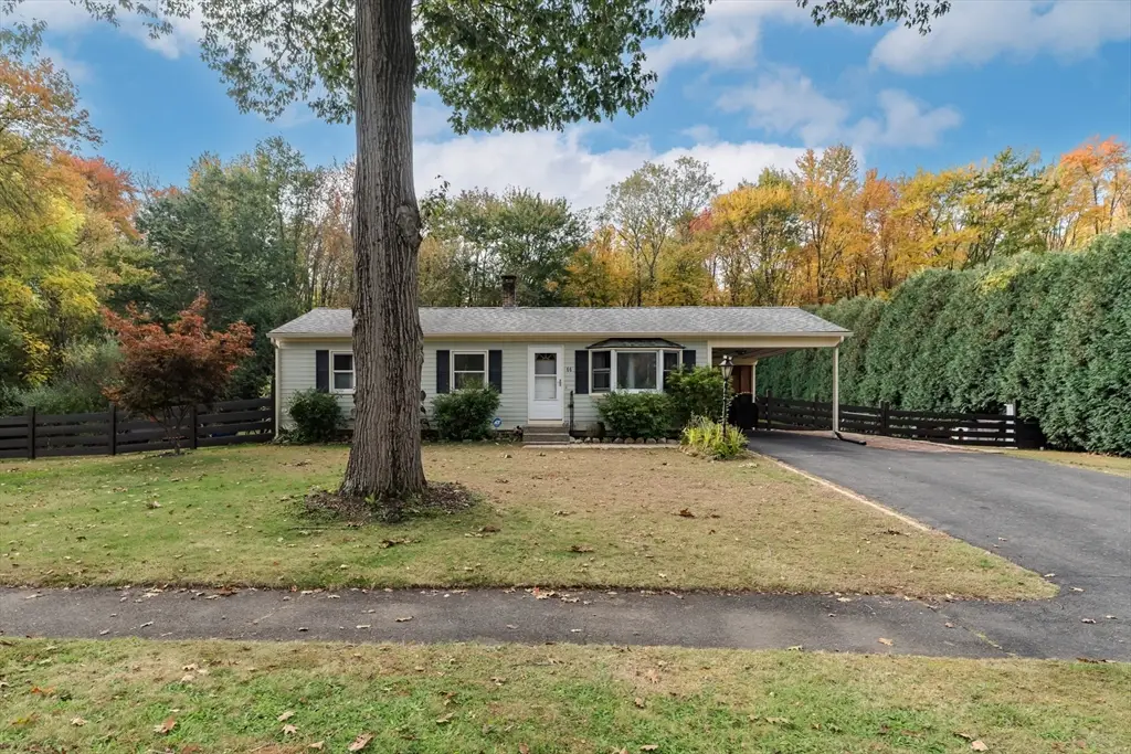 66 Longmeadow Dr, Amherst, MA 01002 - Image #1
