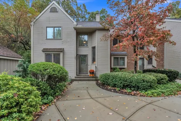 770 Salisbury Street #201, Worcester, MA 01609