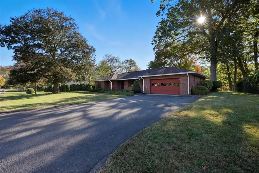 73 Silver Lake Dr, Agawam, MA 01001 - Image #3