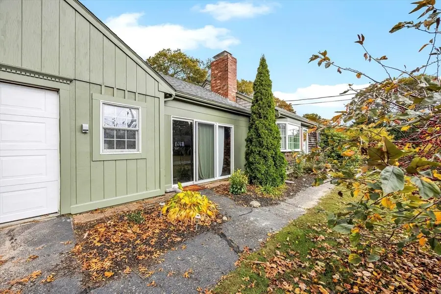 35 Captain Percival Rd, South Yarmouth, MA 02664 - Image #2