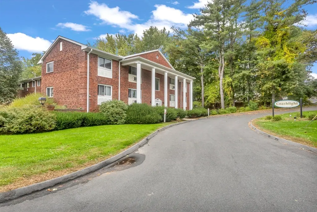 74 Barrett St #105, Northampton, MA 01060 - Image #1