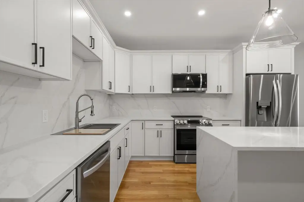 60 Stanley St #302, Boston, MA 02125 - Image #1