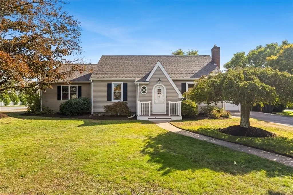 52 Garfield St, Acushnet, MA 02743 - Image #1