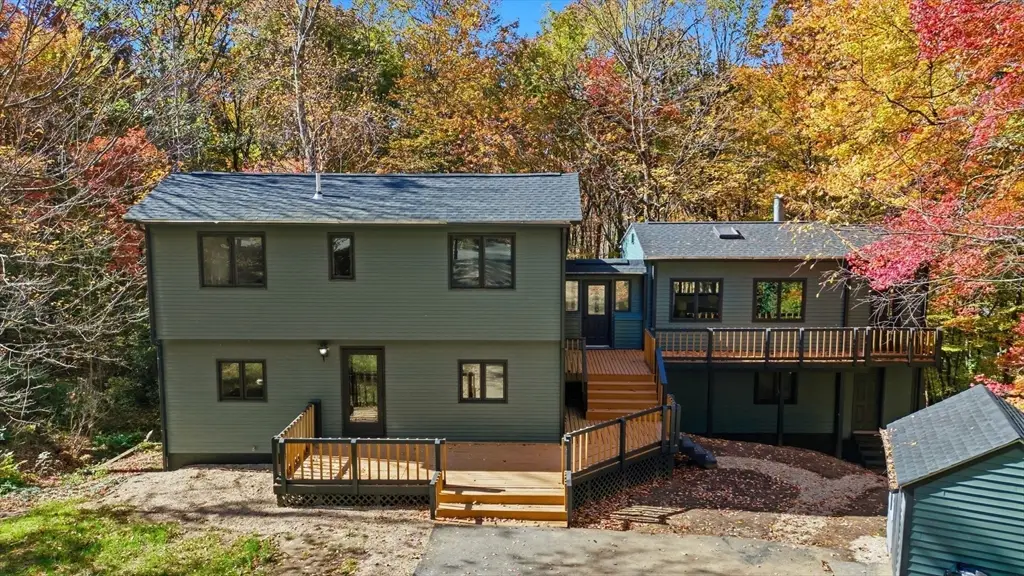 9 Bray Ct, Pelham, MA 01002 - Image #1