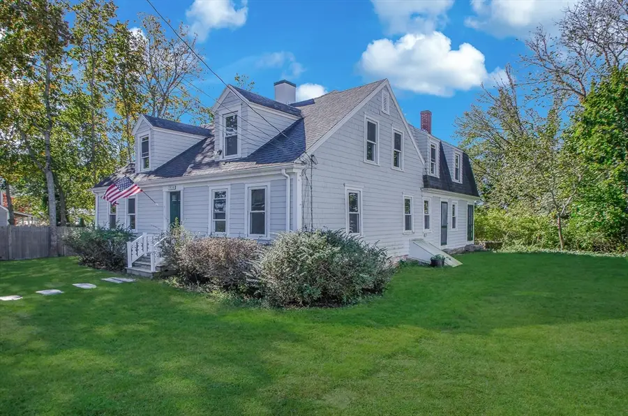 7 Pearl Street, Mattapoisett, MA 02739 - Image #3