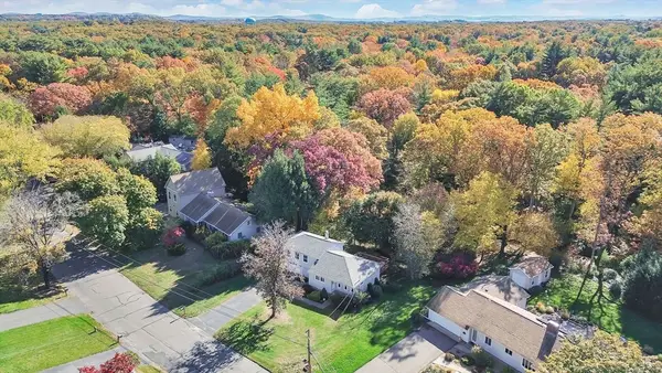 37 Captain Rd, Longmeadow, MA 01106