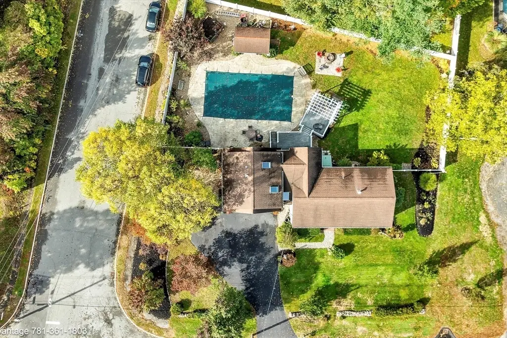 122 North Elm Street, West Bridgewater, MA 02379 - Image #1