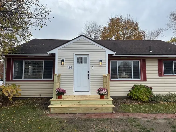 134 Haverhill, Methuen, MA 01844