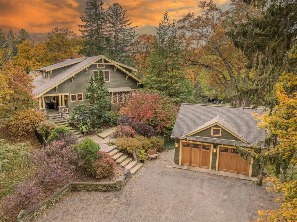 9 Harkness Rd, Pelham, MA 01002 - Image #1