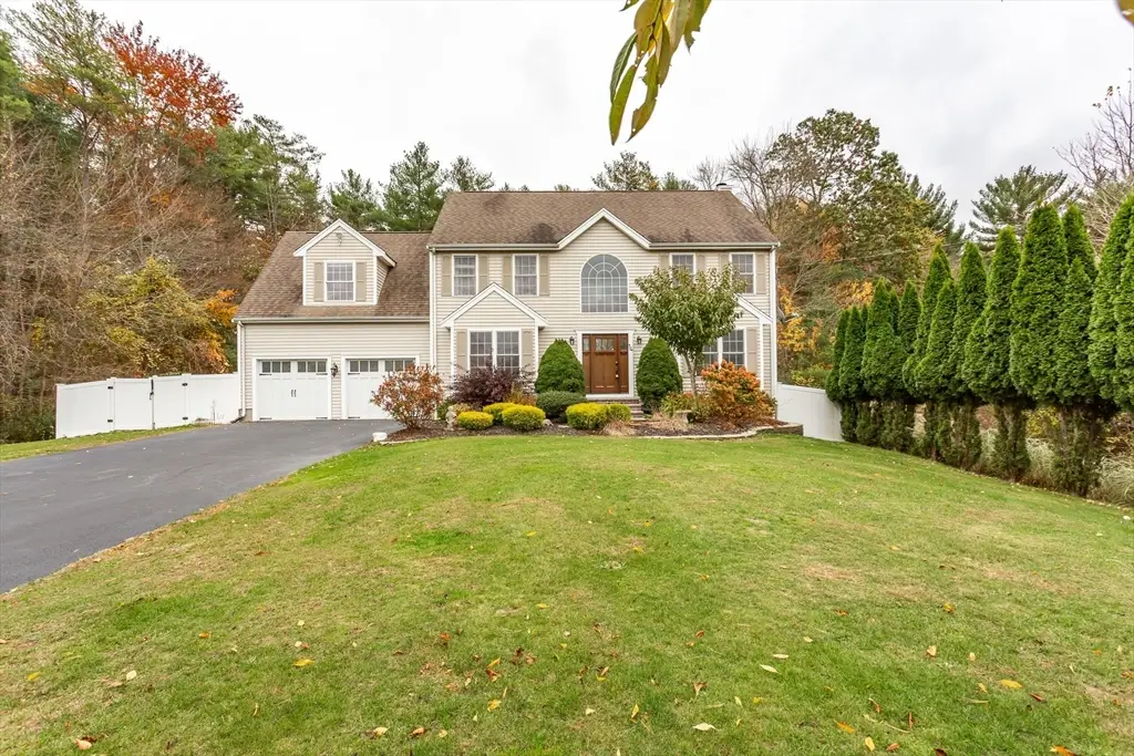 14 Beninati Farm Rd, Bridgewater, MA 02324 - Image #1