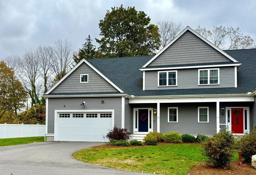 11 Orchard Pl #11, Foxboro, MA 02035 - Image #2