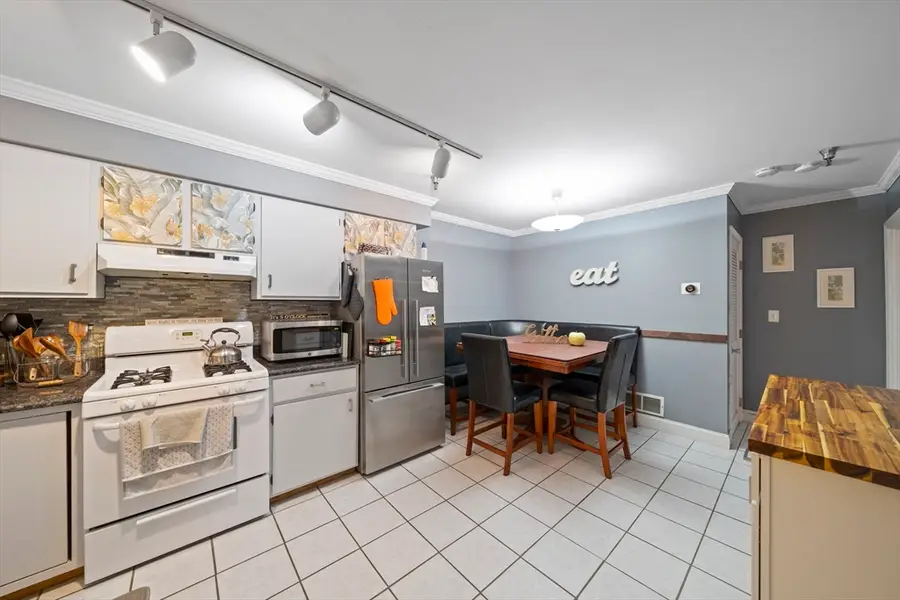 171 O'grady St. #18 aka 206, Fall River, MA 02720 - Image #2