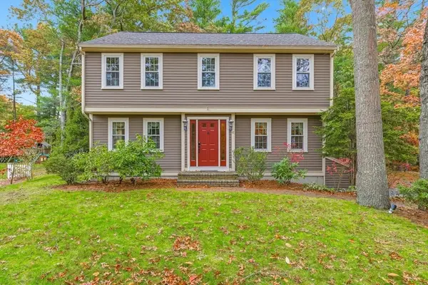 47 Puddle Wharf Lane, Marshfield, MA 02050