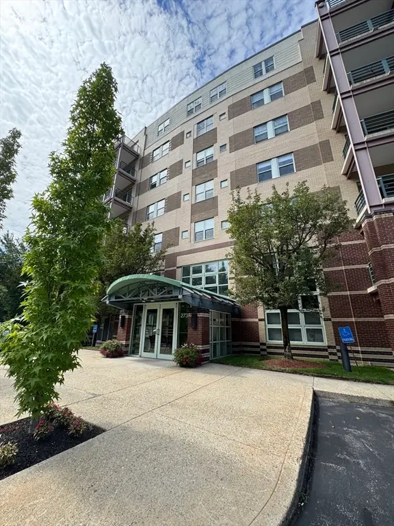 273 Cambridge Rd #202, Woburn, MA 01801 - Image #1