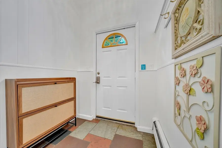 26 Beach St, Malden, MA 02148 - Image #2