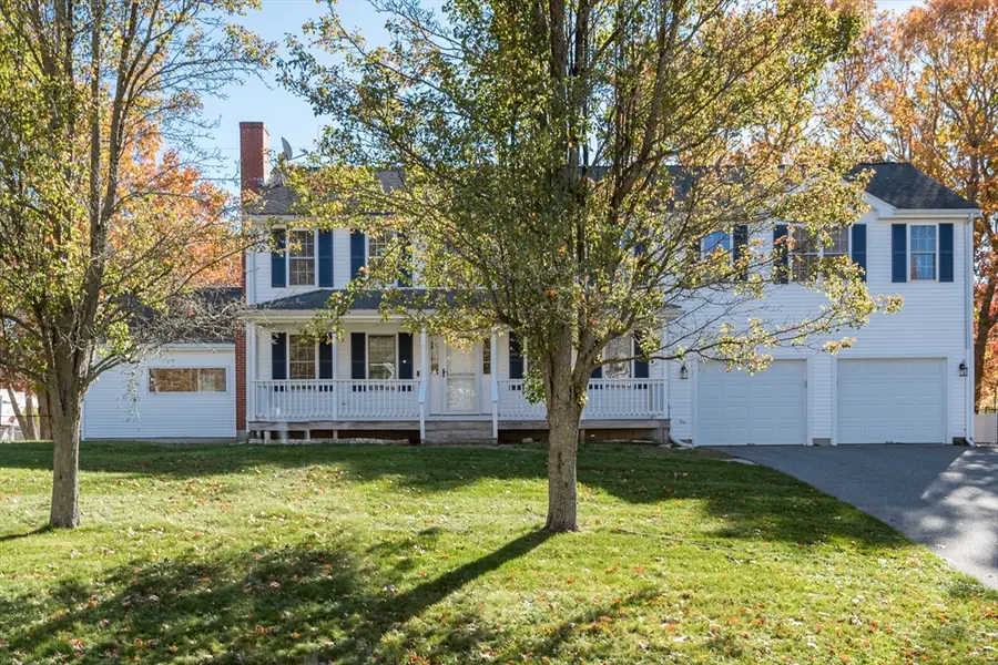 4 Locust Hill Ln, Whitman, MA 02382 - Image #2