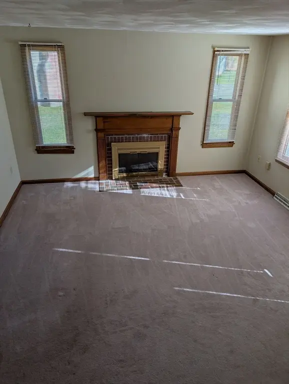 863 Wellman Ave. #863, North Chelmsford, MA 01863 - Image #2