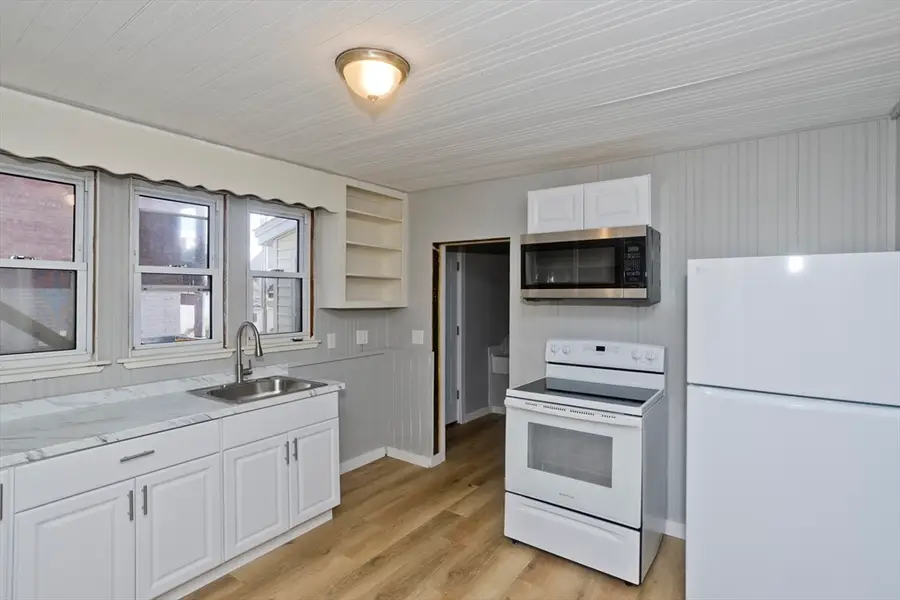 956 Dwight St, Holyoke, MA 01040 - Image #3