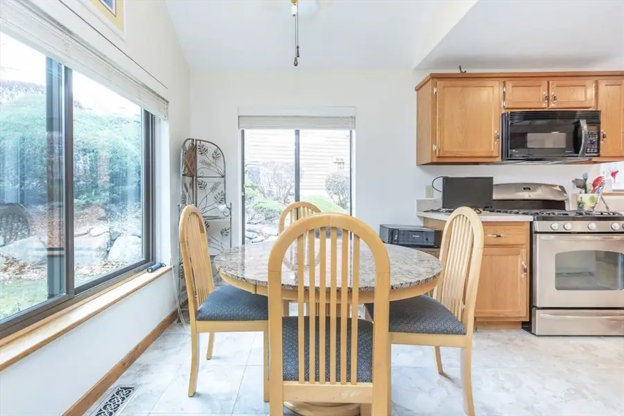 81 Clement Ct #81, Haverhill, MA 01830 - Image #3