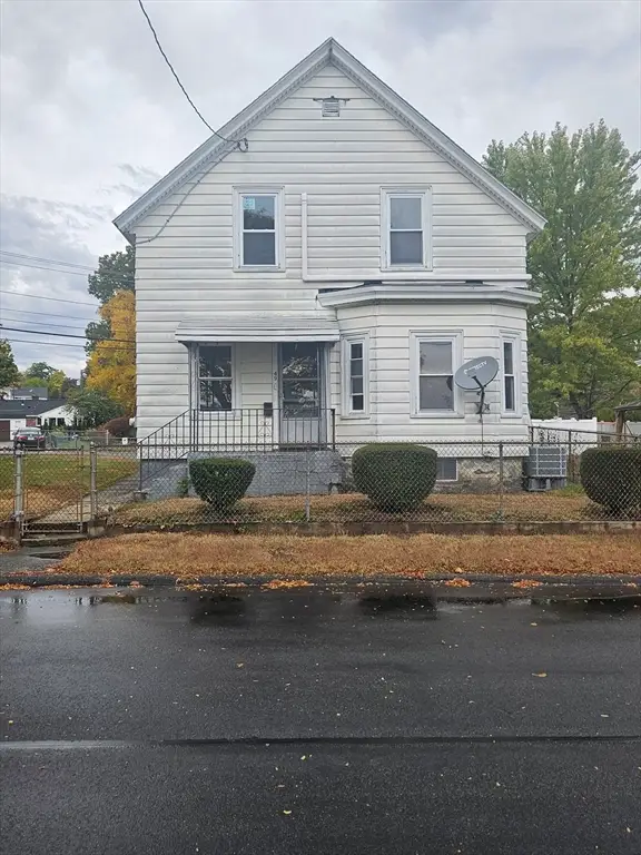 49 Sparks, Lowell, MA 01852