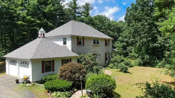 217 Grove St, Paxton, MA 01612