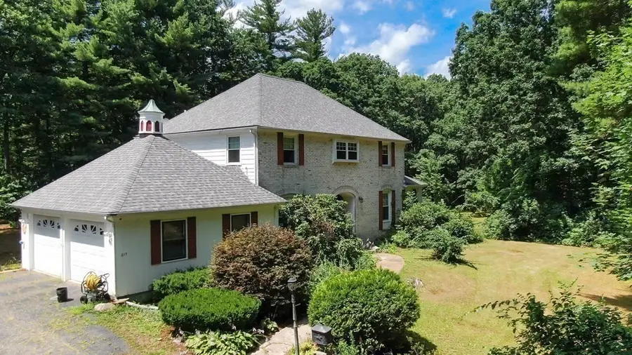 217 Grove St, Paxton, MA 01612 - Image #2