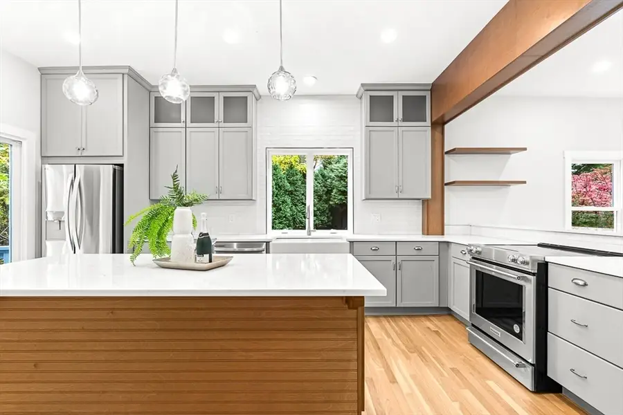 7 Cliff Rd, Wellesley, MA 02481 - Image #3