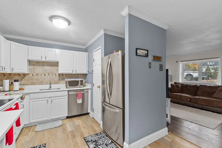 1 Chapel Hill Dr #2, Plymouth, MA 02360 - Image #2