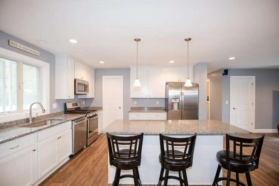 33 Rhinecliffe Road, Swansea, MA 02777 - Image #3