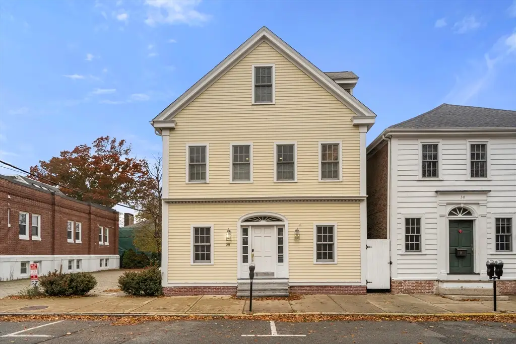 28 Middle Street #2, Plymouth, MA 02360 - Image #1