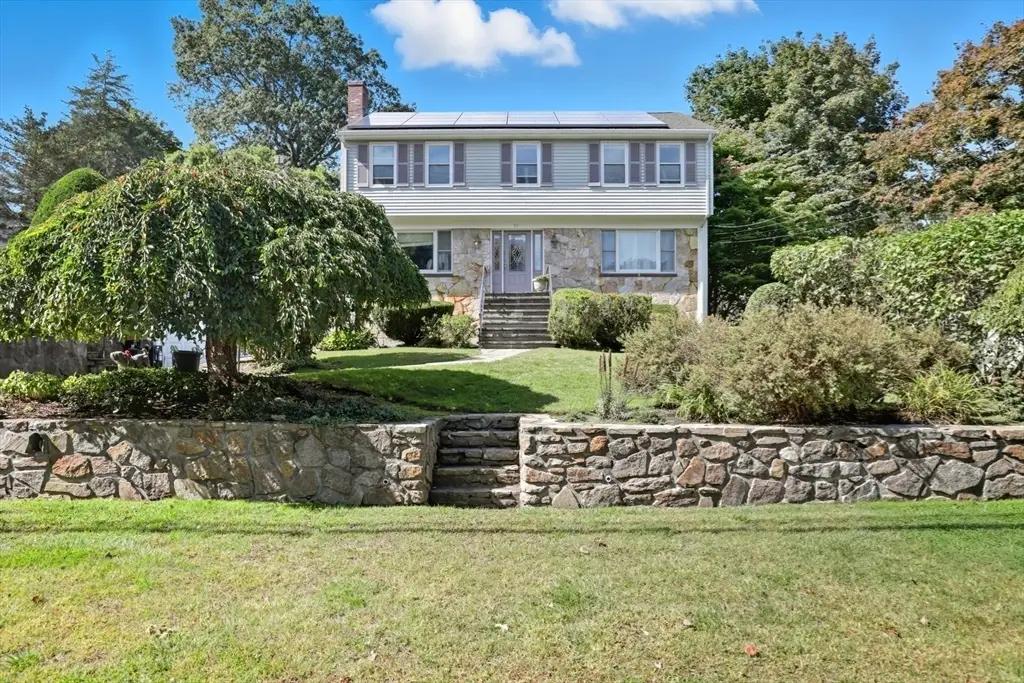 24 Angelica Dr, Framingham, MA 01701 - Image #1