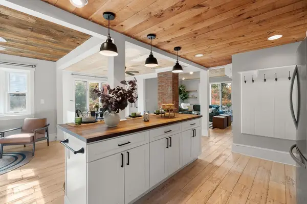 15 King Ave, Easton, MA 02356