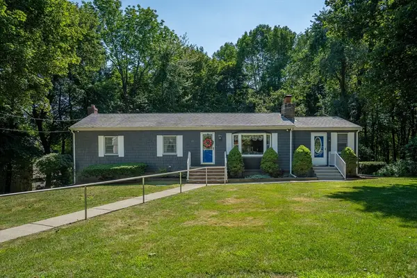 55 Central Ave, Paxton, MA 01612