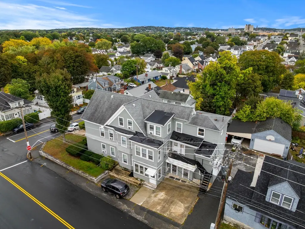 382 University Avenue, Lowell, MA 01852 - Image #1