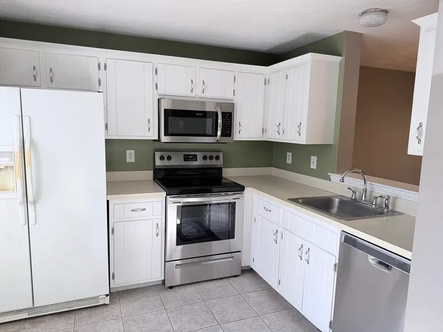 2 Country Village Way #2, Millis, MA 02054 - Image #3