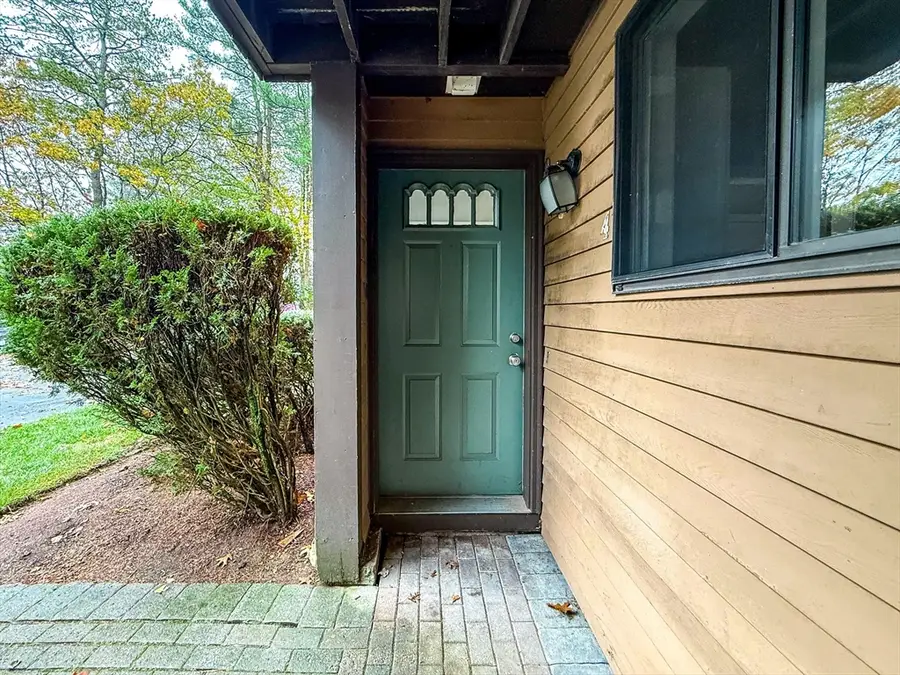 24 Wilson St #4, Marlborough, MA 01752 - Image #2