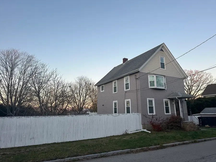 142 Norman St, Fall River, MA 02721 - Image #2