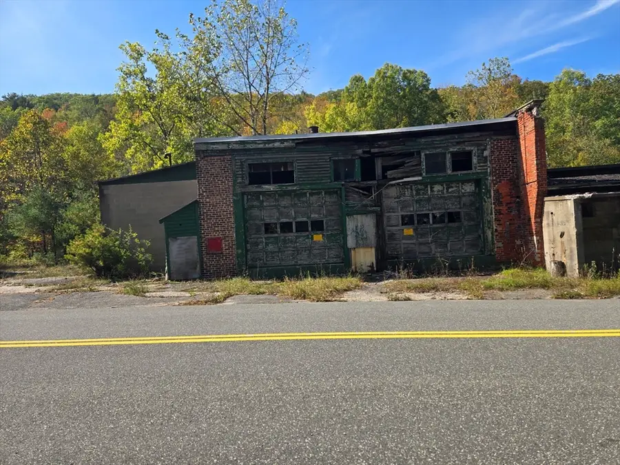 20 Forest St, Lee, MA 01238 - Image #2