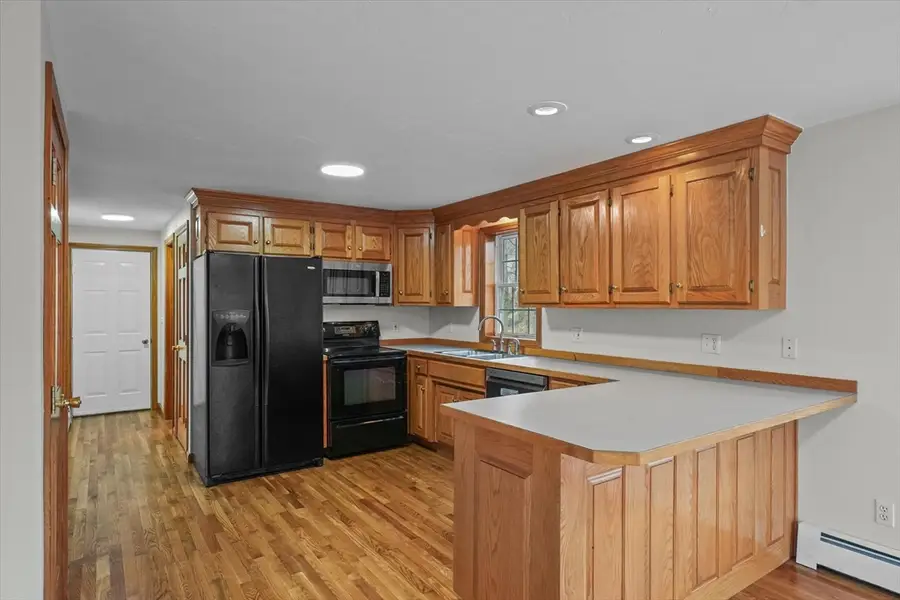 26 W Main St, Westminster, MA 01473 - Image #3