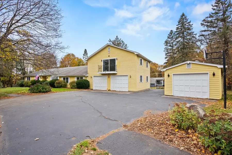 8 Hunter Circle, Shrewsbury, MA 01545 - Image #3