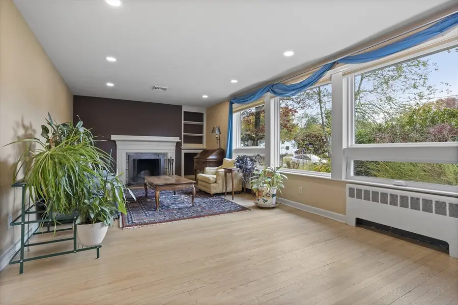 10 Fuller Road, Chelmsford, MA 01824 - Image #3