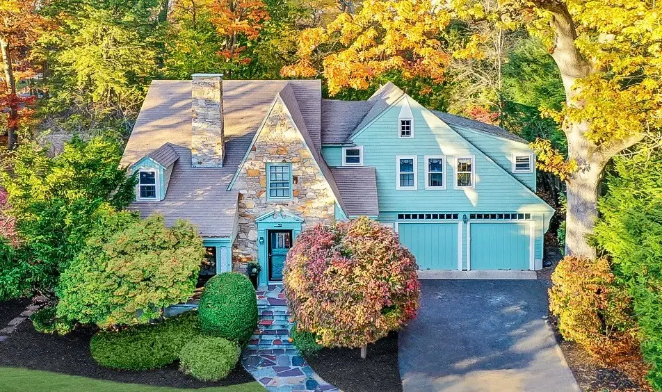 32 Columbine Rd, Milton, MA 02186 - Image #1