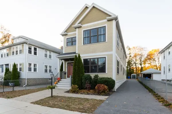 87 Sunnyside St #87, Boston, MA 02136