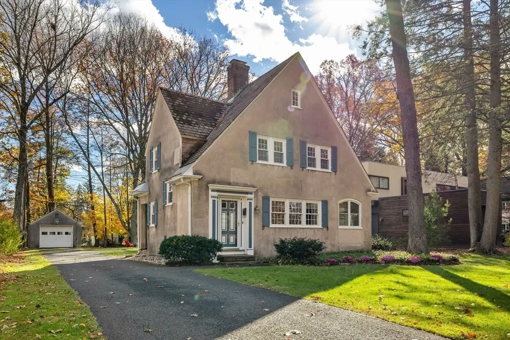 61 Woodlawn Ave, Northampton, MA 01060 - Image #1
