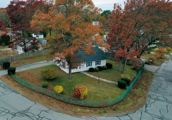 229 Stoughton St, Stoughton, MA 02072