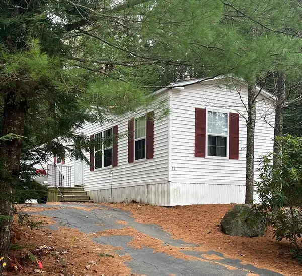 11 Colonial Lane, Winchendon, MA 01475