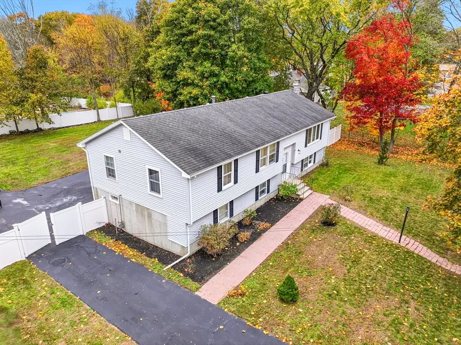 483 Park St, Stoughton, MA 02072 - Image #3