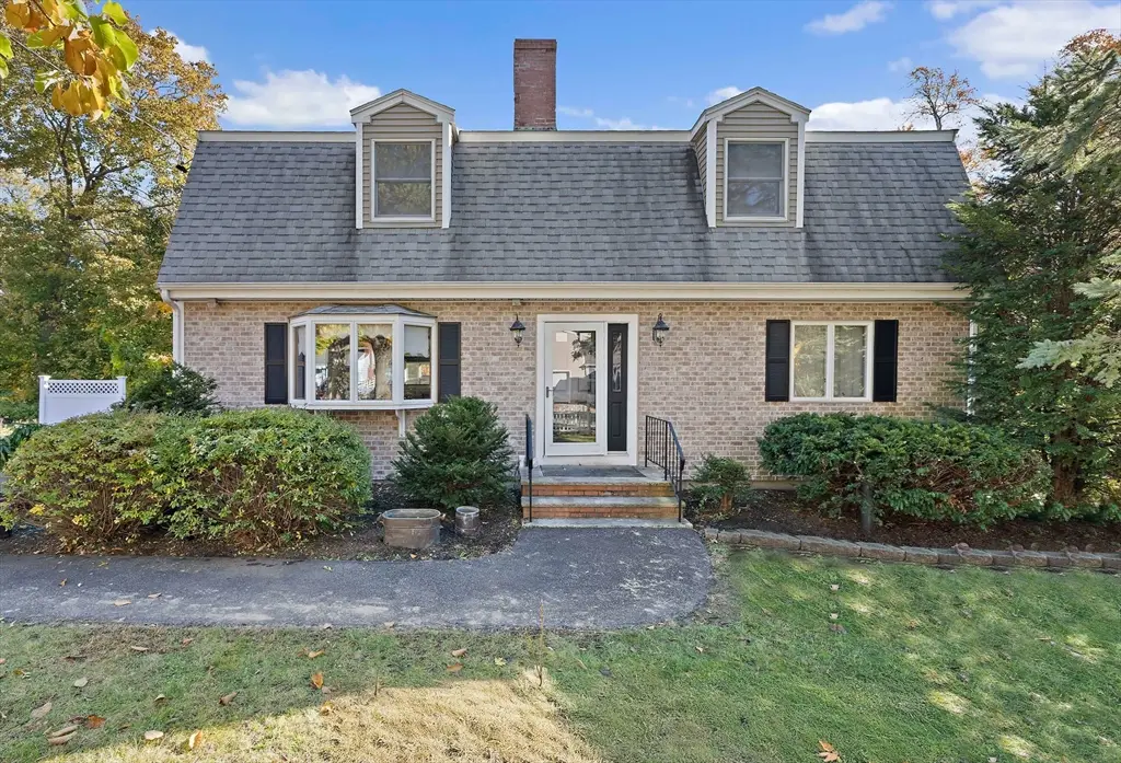 330 W Main St, Avon, MA 02322 - Image #1