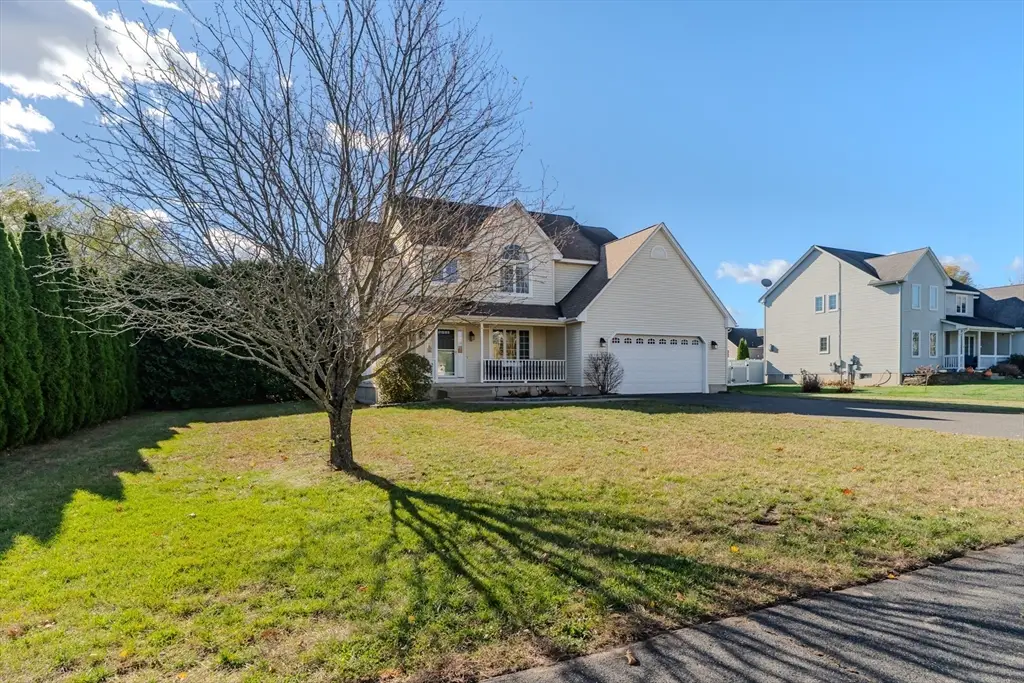 16 Bayberry Dr, Easthampton, MA 01027 - Image #1